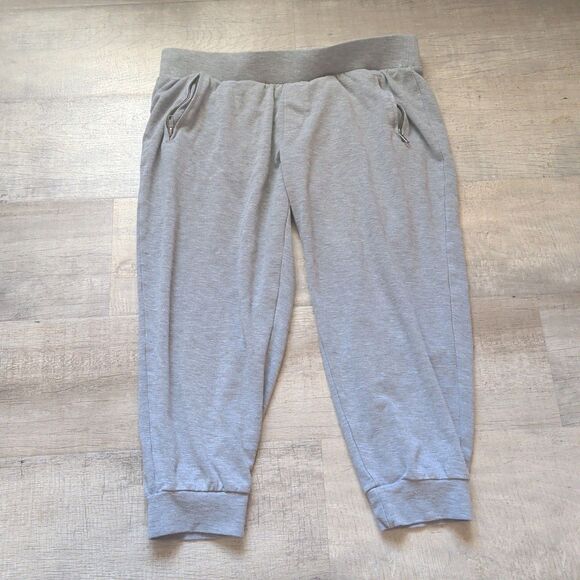 Torrid Pants - Torrid Capri Pants Women Size 0 (12 L) Gray